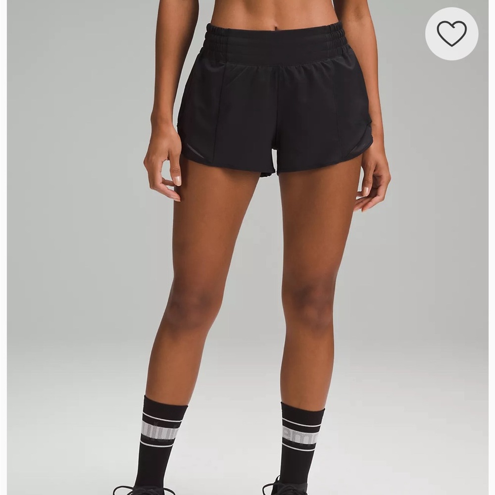 Lululemon Hotty Hot High Rise Lined Short 2.5"